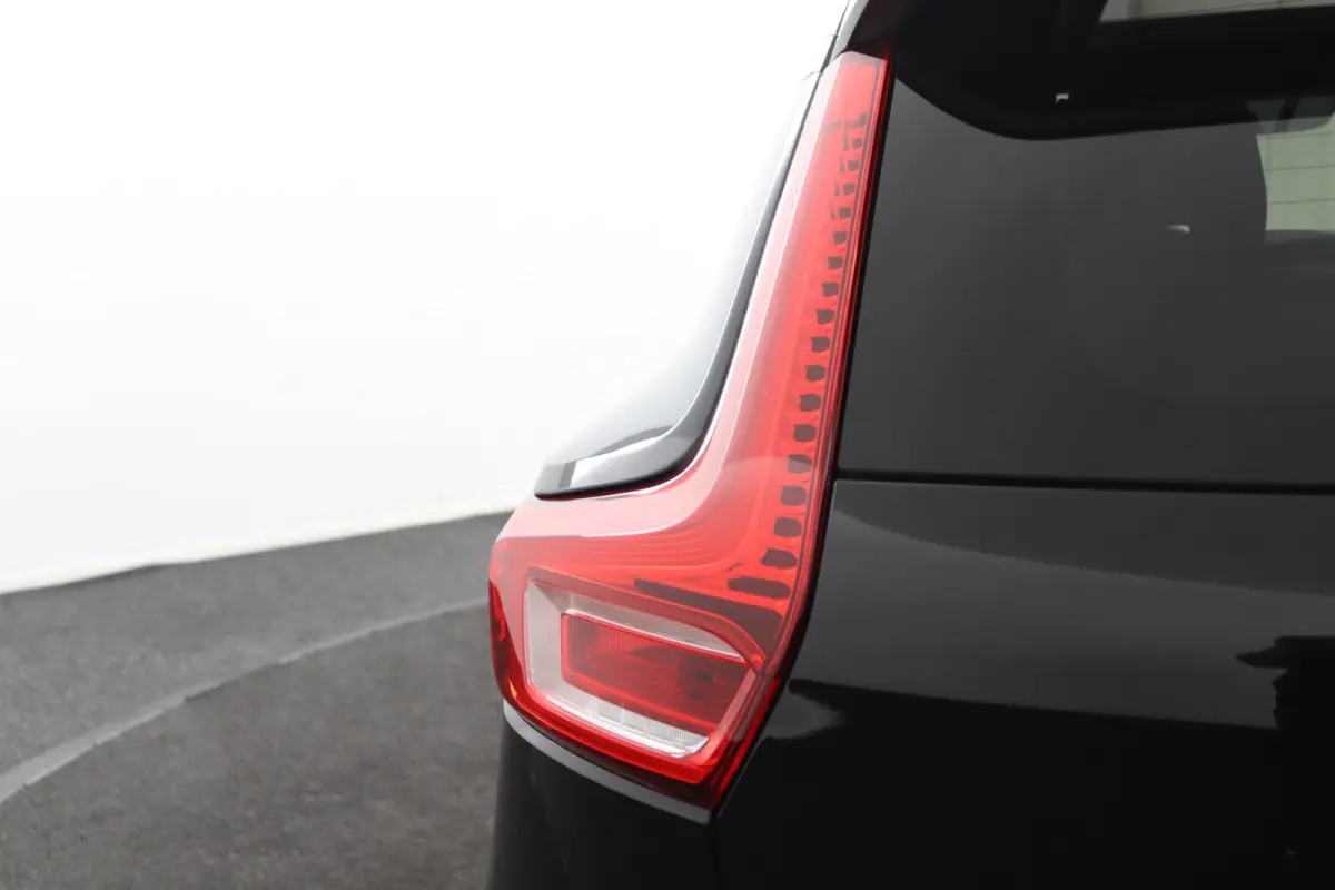 1.5 T4 R-Design | Trekhaak | SoH 91% | Panoramadak | Stoelverwarming | Carplay |