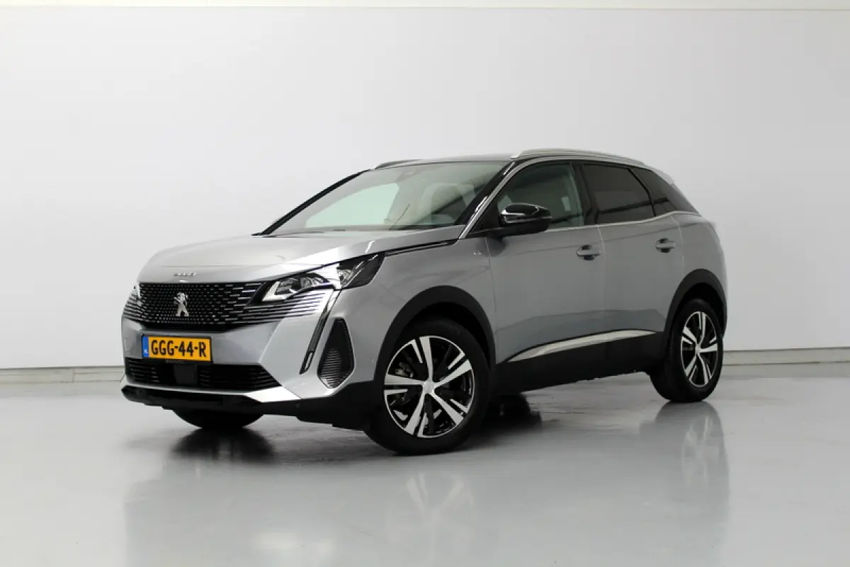 1.2 PureTech GT 131PK | 9.000KM!!! | AUTOMAAT | RIJKLAAR | ELEC-ACHTERKLEP | DEELS LEER | CARPLAY