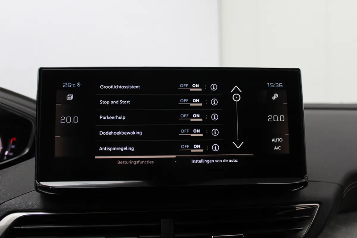 1.2 PureTech GT 131PK | 9.000KM!!! | AUTOMAAT | RIJKLAAR | ELEC-ACHTERKLEP | DEELS LEER | CARPLAY