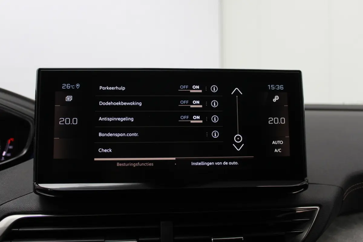 1.2 PureTech GT 131PK | 9.000KM!!! | AUTOMAAT | RIJKLAAR | ELEC-ACHTERKLEP | DEELS LEER | CARPLAY