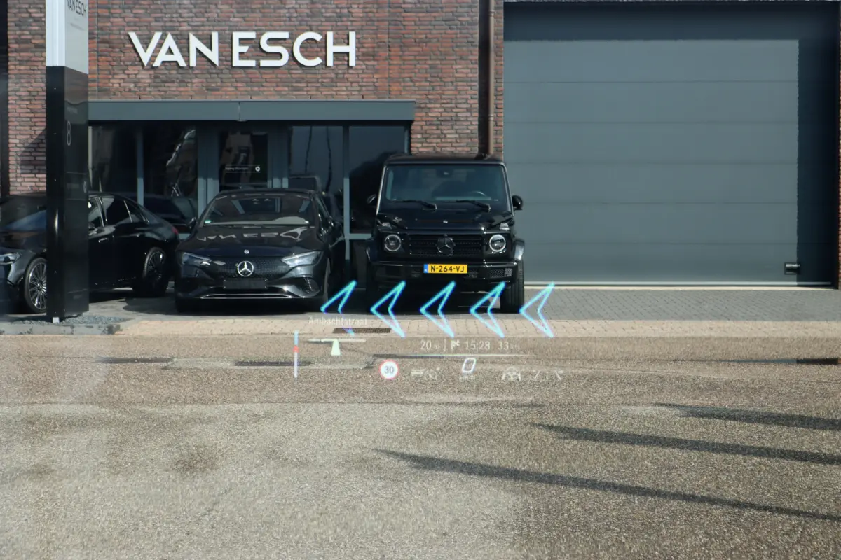 500 4MATIC AMG Line 108 kWh | Luchtvering | Distronic+ | Hyperscreen | Achterasbesturing | Nekverwarming | Stoelventilatie | Massage | MBUX Tablet | Burmester | Vlakkenverwarming |