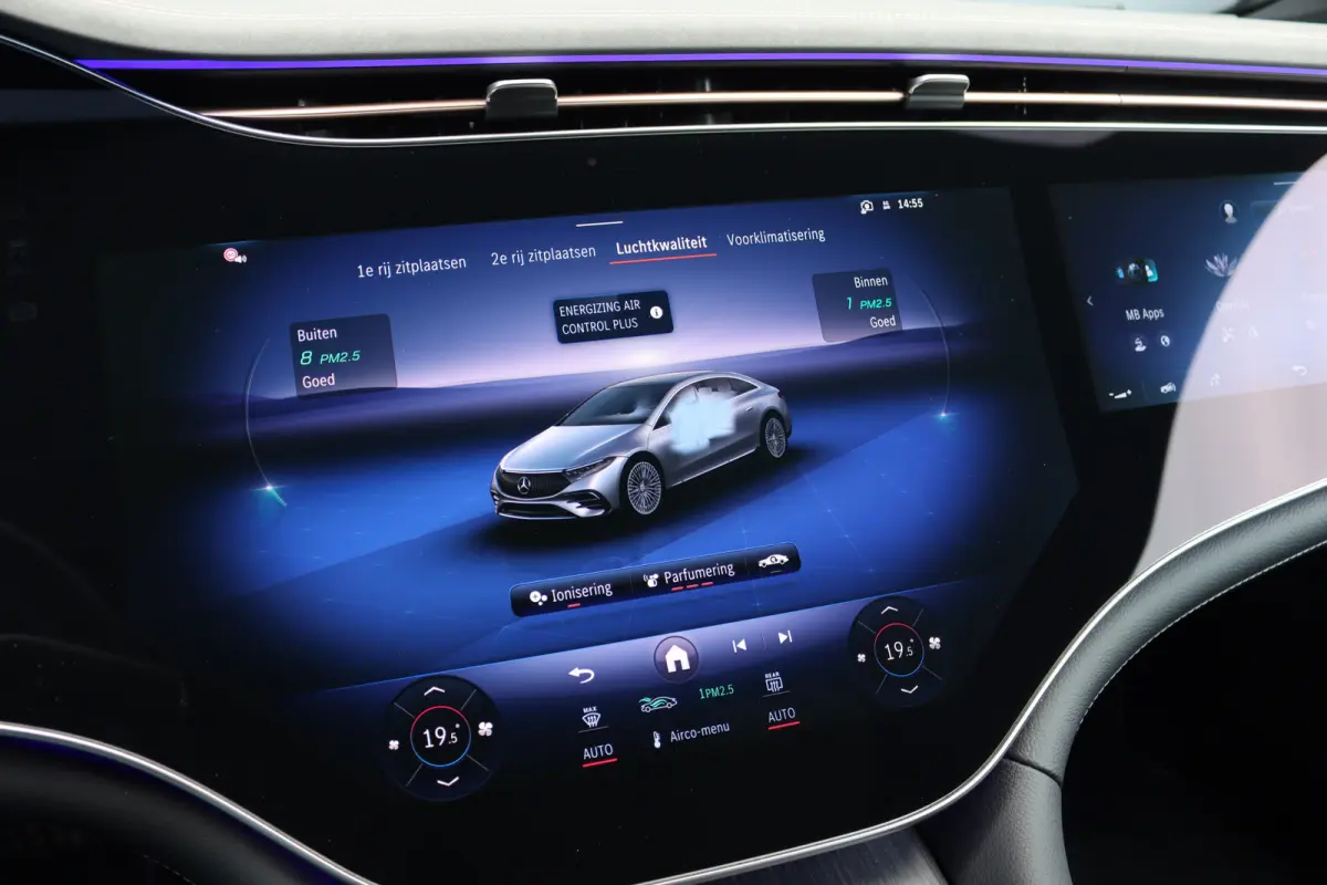 500 4MATIC AMG Line 108 kWh | Luchtvering | Distronic+ | Hyperscreen | Achterasbesturing | Nekverwarming | Stoelventilatie | Massage | MBUX Tablet | Burmester | Vlakkenverwarming |