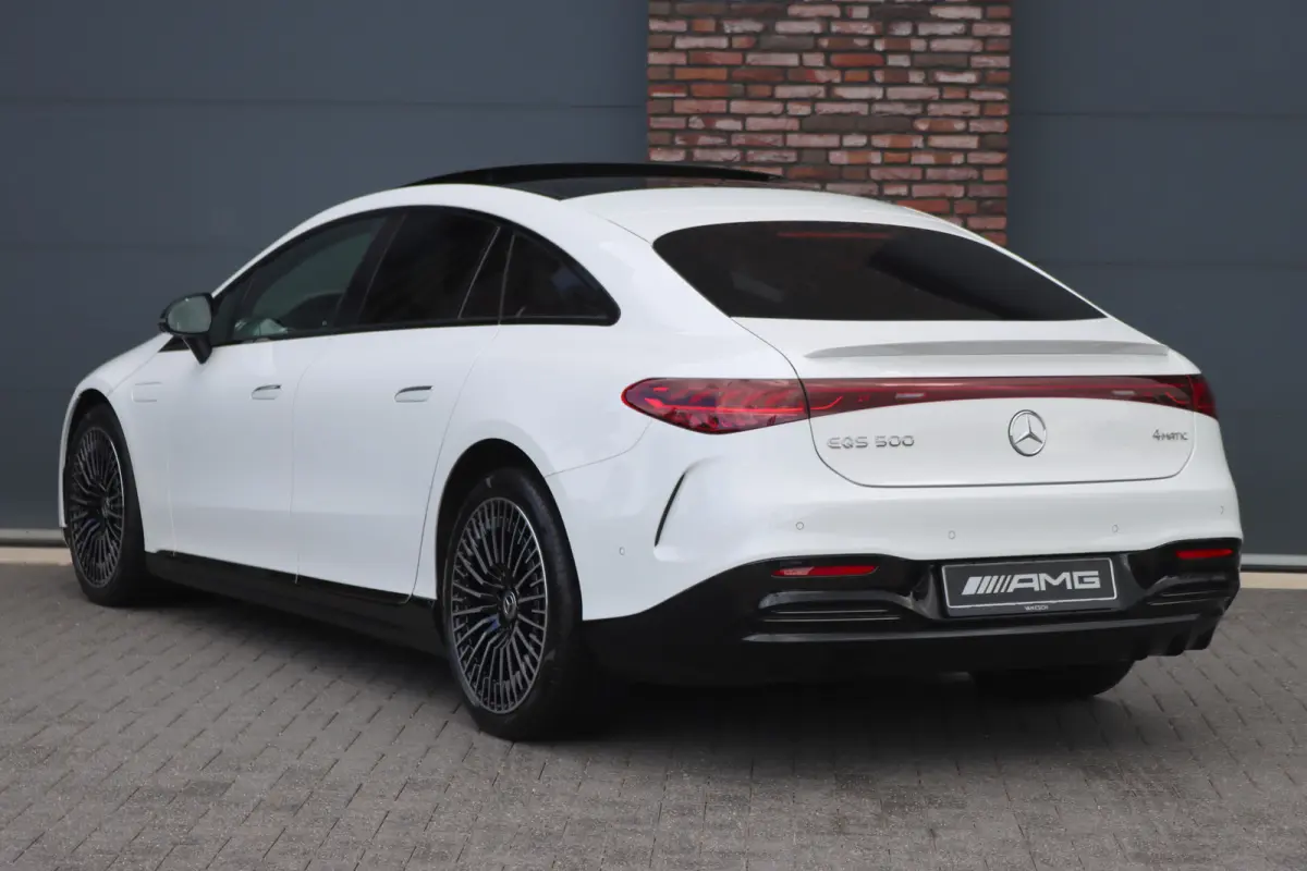 500 4MATIC AMG Line 108 kWh | Luchtvering | Distronic+ | Hyperscreen | Achterasbesturing | Nekverwarming | Stoelventilatie | Massage | MBUX Tablet | Burmester | Vlakkenverwarming |