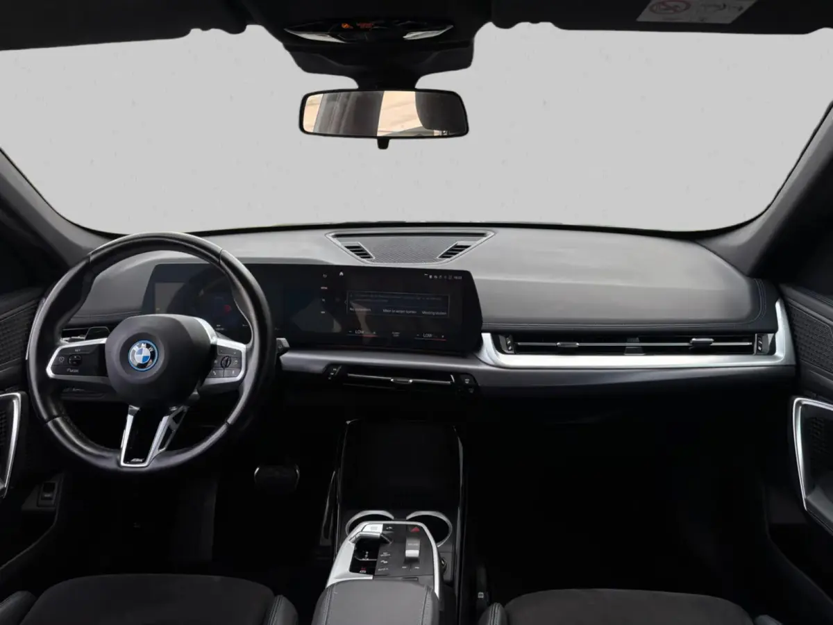 XDrive30 Launch Edition M-SPORT 96% SOH (NL-auto, Dealer OnderH, Camera, Carplay, Navi, Leder, Climate Con, Etc)