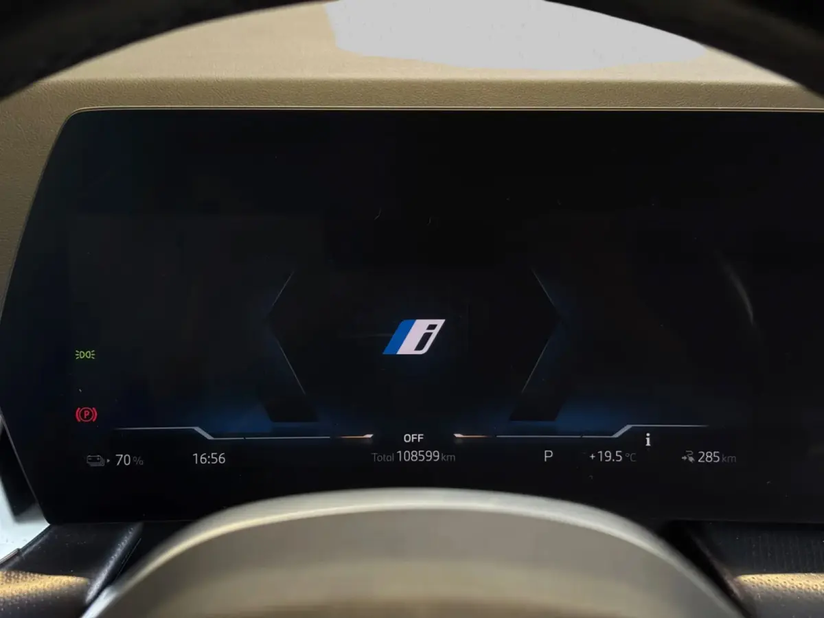 XDrive30 Launch Edition M-SPORT 96% SOH (NL-auto, Dealer OnderH, Camera, Carplay, Navi, Leder, Climate Con, Etc)