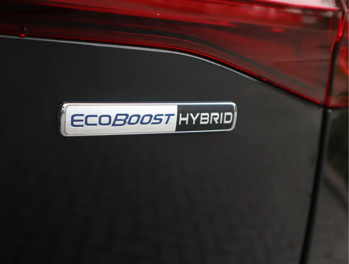 1.0 EcoBoost Hybrid Titanium Style Navi / Carplay / Blis / Afn.Trekh / Adap. Cruise / Mild-Hybride