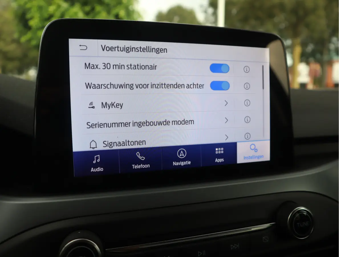 1.0 EcoBoost Hybrid Titanium Style Navi / Carplay / Blis / Afn.Trekh / Adap. Cruise / Mild-Hybride