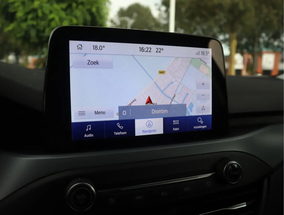 1.0 EcoBoost Hybrid Titanium Style Navi / Carplay / Blis / Afn.Trekh / Adap. Cruise / Mild-Hybride
