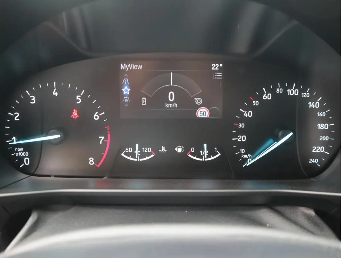 1.0 EcoBoost Hybrid Titanium Style Navi / Carplay / Blis / Afn.Trekh / Adap. Cruise / Mild-Hybride