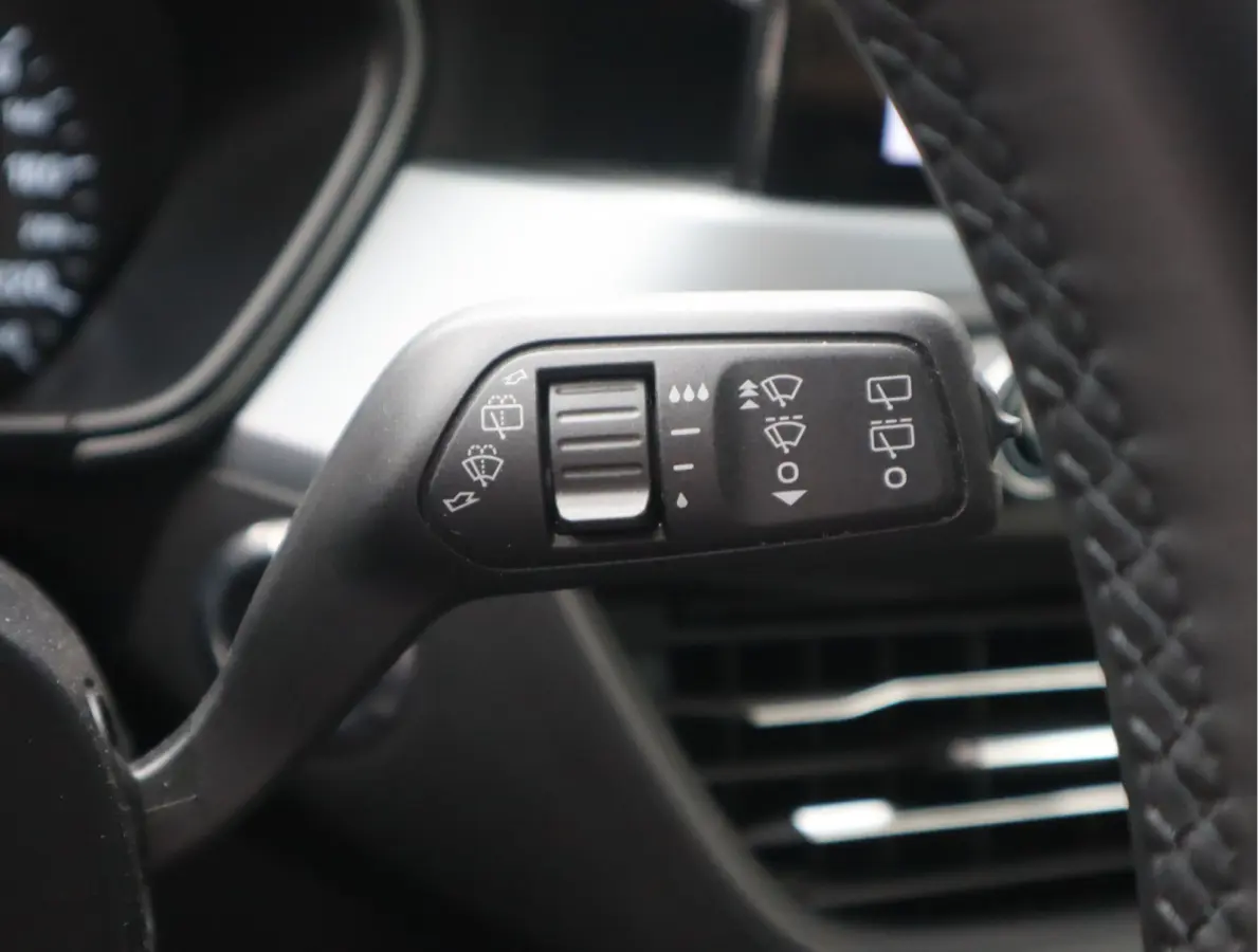1.0 EcoBoost Hybrid Titanium Style Navi / Carplay / Blis / Afn.Trekh / Adap. Cruise / Mild-Hybride