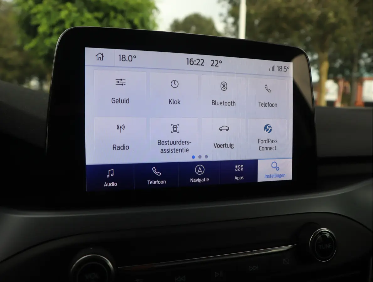1.0 EcoBoost Hybrid Titanium Style Navi / Carplay / Blis / Afn.Trekh / Adap. Cruise / Mild-Hybride