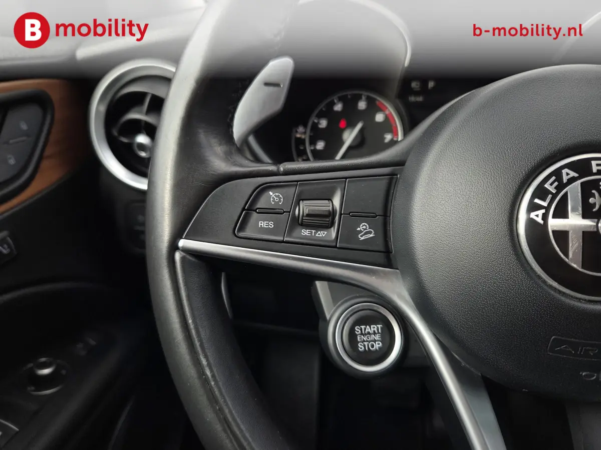 2.0 T AWD 281PK Special Edition Automaat Trekhaak 2300kg | Elek. Stoel | Achteruitrijcamera | Leer | Stuur/Stoelverwarming