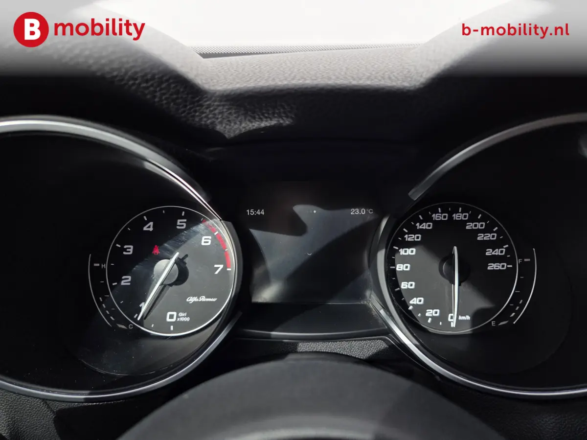 2.0 T AWD 281PK Special Edition Automaat Trekhaak 2300kg | Elek. Stoel | Achteruitrijcamera | Leer | Stuur/Stoelverwarming