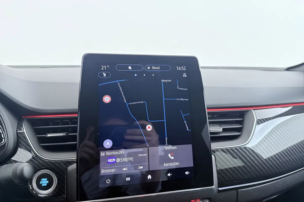 1.6 E-Tech Hybrid 145 R.S. Line | Org NL | Panoramadak | Carplay | Camera | Adap. Cruise | Leer | Stoelverwarming |