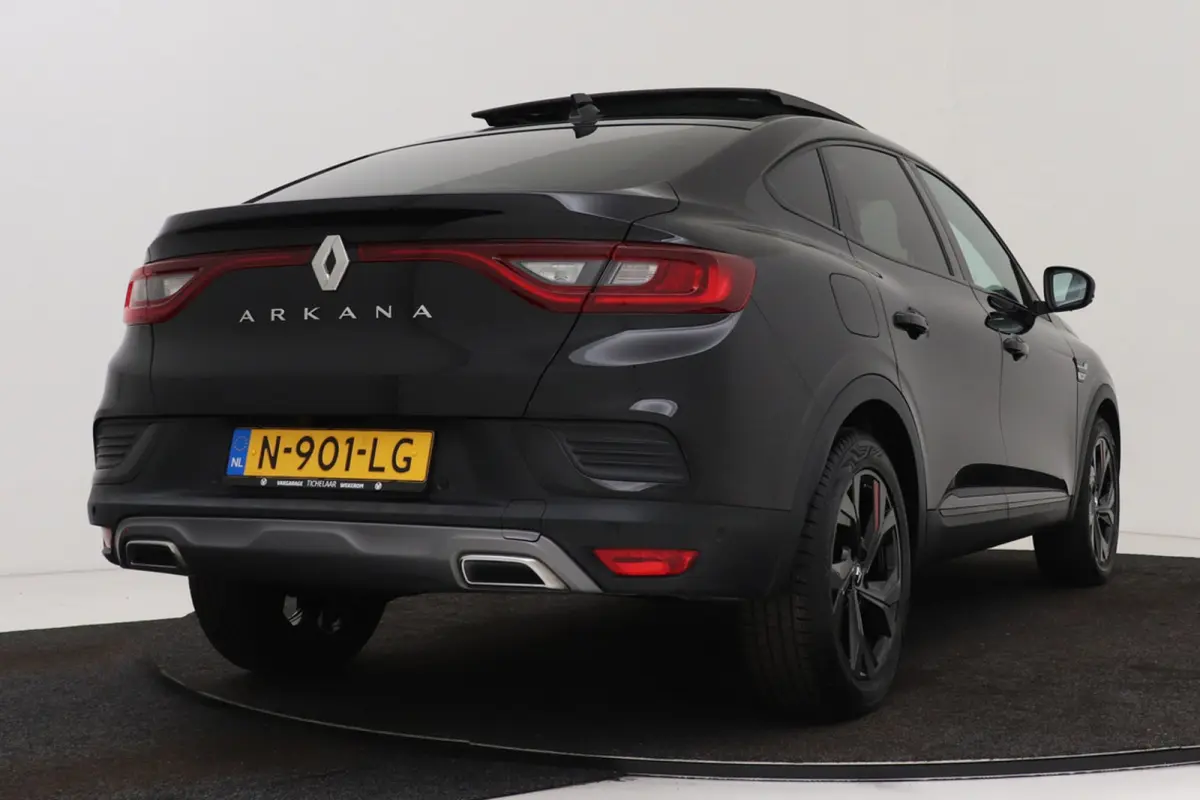 1.6 E-Tech Hybrid 145 R.S. Line | Org NL | Panoramadak | Carplay | Camera | Adap. Cruise | Leer | Stoelverwarming |