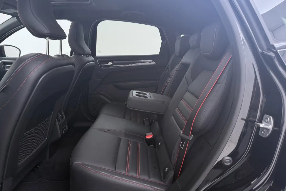 1.6 E-Tech Hybrid 145 R.S. Line | Org NL | Panoramadak | Carplay | Camera | Adap. Cruise | Leer | Stoelverwarming |