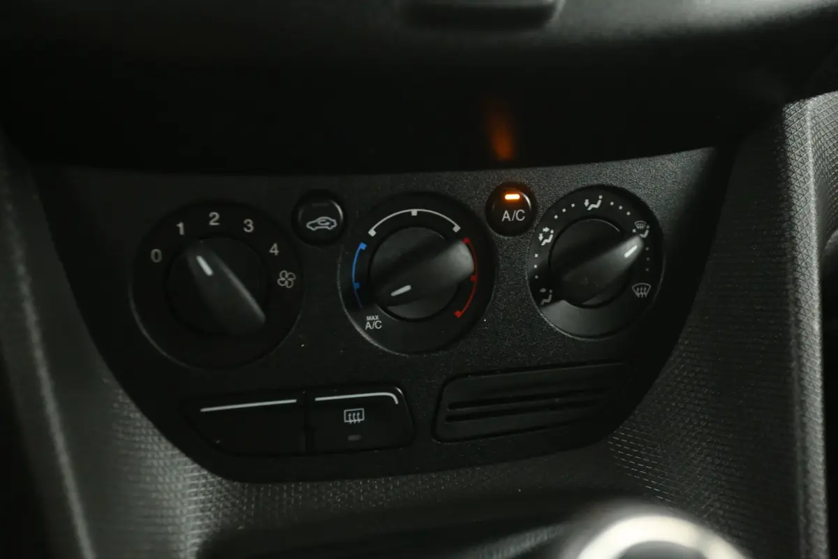 1.6 TDCI | Airco | Imperiaal | Trekhaak | Schuifdeur