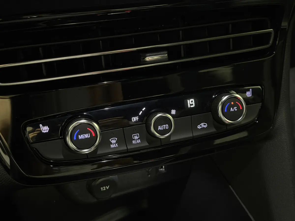 GS Line 50-kWh 11kw bl. | ACC | Keyless | Stoelen & stuur verwarmd