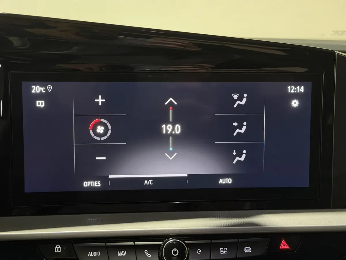 GS Line 50-kWh 11kw bl. | ACC | Keyless | Stoelen & stuur verwarmd