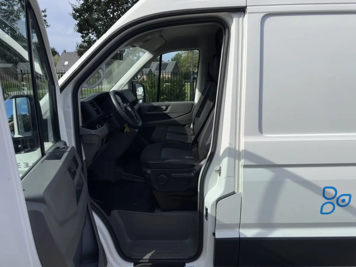Basis 36 kWh L3 H3 (2-Fase) {SoH-88%} Aut. *HEATPUMP | NAVI-FULLMAP | AIRCO | CRUISE | CAMERA | HEATED-ERGO-SEATS | PDC | DAB | WIFI | FULL-LED | 3-PERS |  CCS-FASTLOADER*