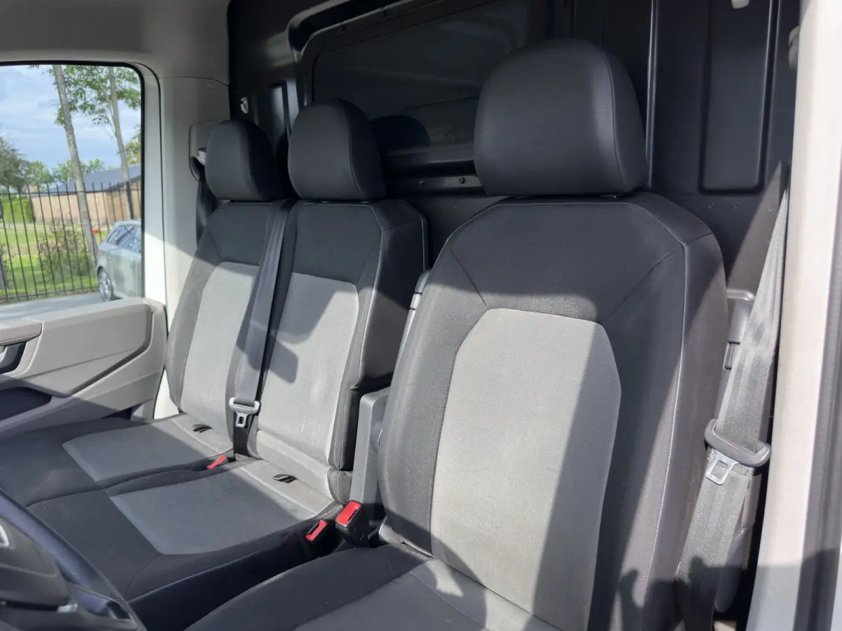 Basis 36 kWh L3 H3 (2-Fase) {SoH-88%} Aut. *HEATPUMP | NAVI-FULLMAP | AIRCO | CRUISE | CAMERA | HEATED-ERGO-SEATS | PDC | DAB | WIFI | FULL-LED | 3-PERS |  CCS-FASTLOADER*