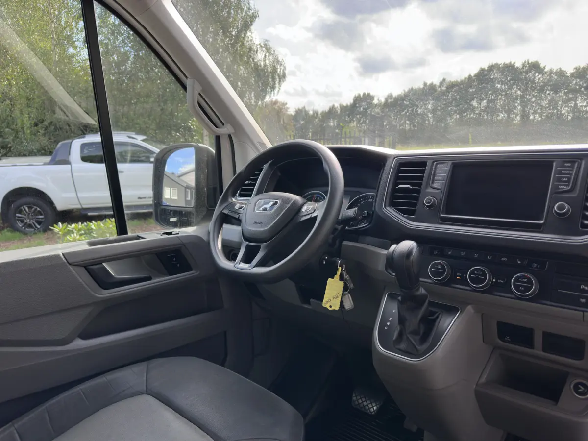 Basis 36 kWh L3 H3 (2-Fase) {SoH-88%} Aut. *HEATPUMP | NAVI-FULLMAP | AIRCO | CRUISE | CAMERA | HEATED-ERGO-SEATS | PDC | DAB | WIFI | FULL-LED | 3-PERS |  CCS-FASTLOADER*