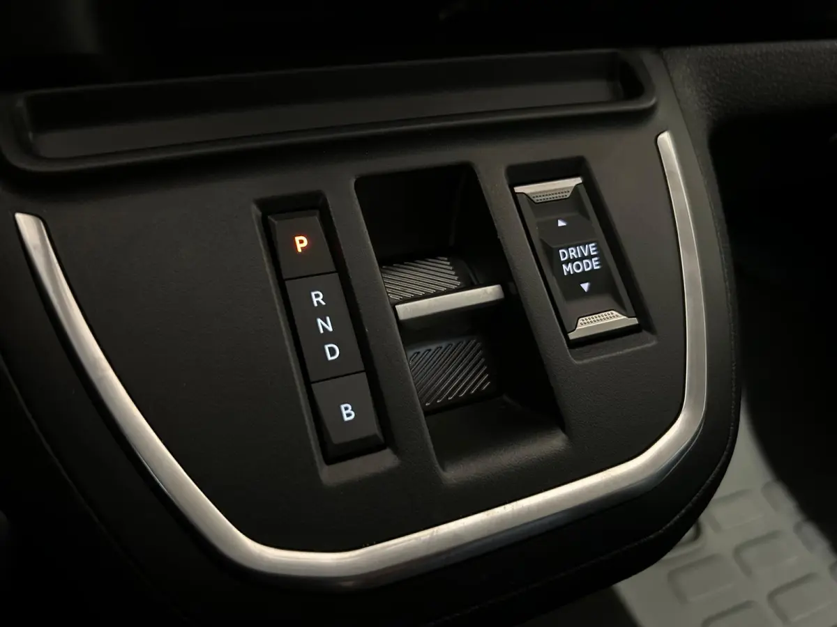 75kWh M COMBI | 8 ZITPLAATSEN | AIRCO | NAVI | CAM