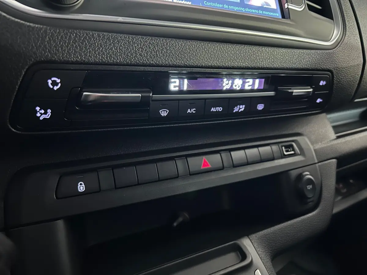 75kWh M COMBI | 8 ZITPLAATSEN | AIRCO | NAVI | CAM