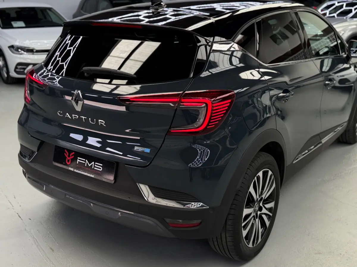 1.6 E-Tech Plug-in Hybrid 160 Initiale Paris Camera