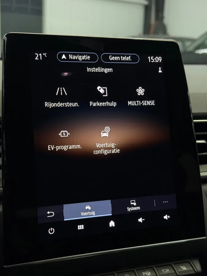 1.6 E-Tech Plug-in Hybrid 160 Initiale Paris Camera
