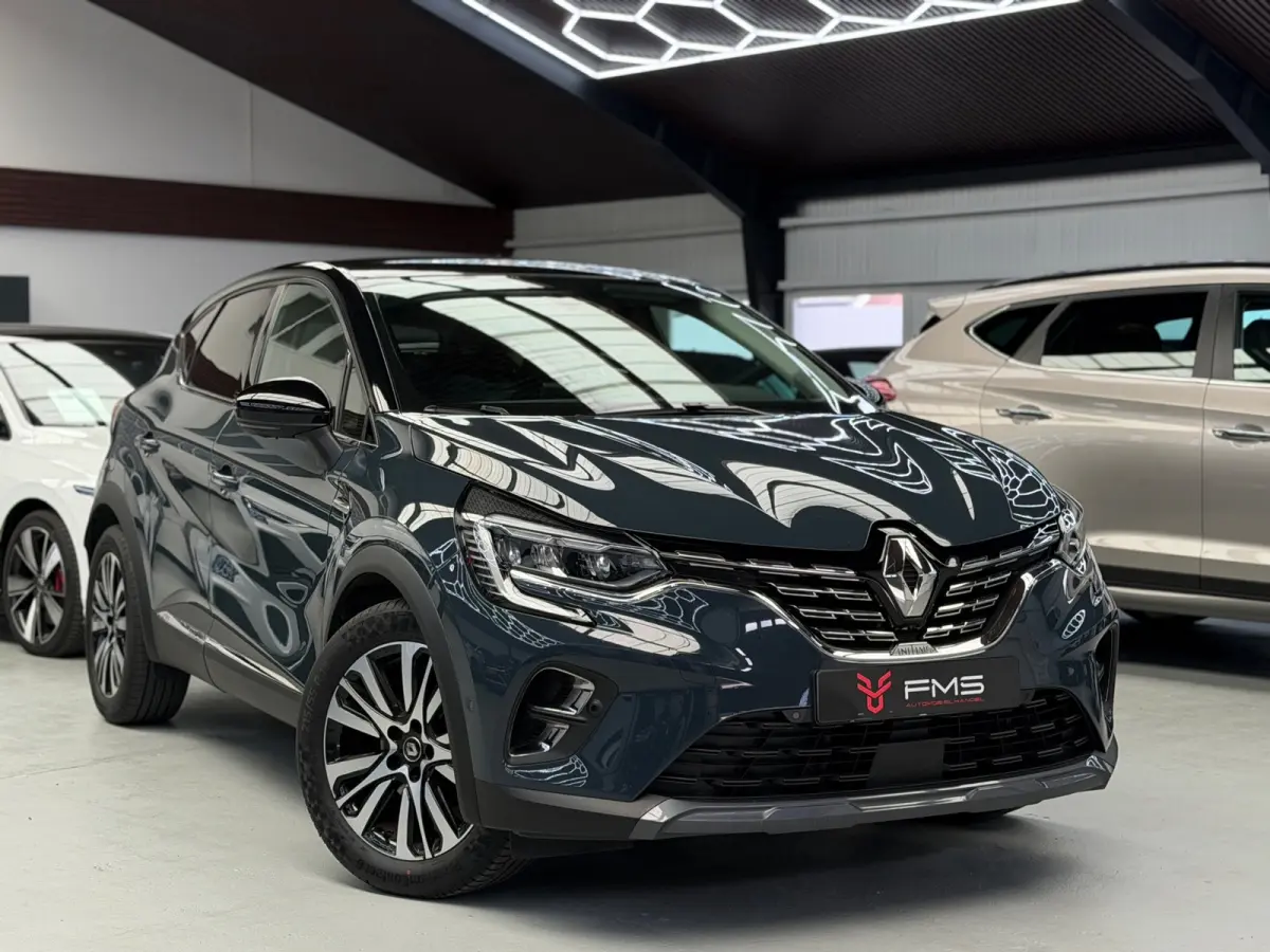 1.6 E-Tech Plug-in Hybrid 160 Initiale Paris Camera