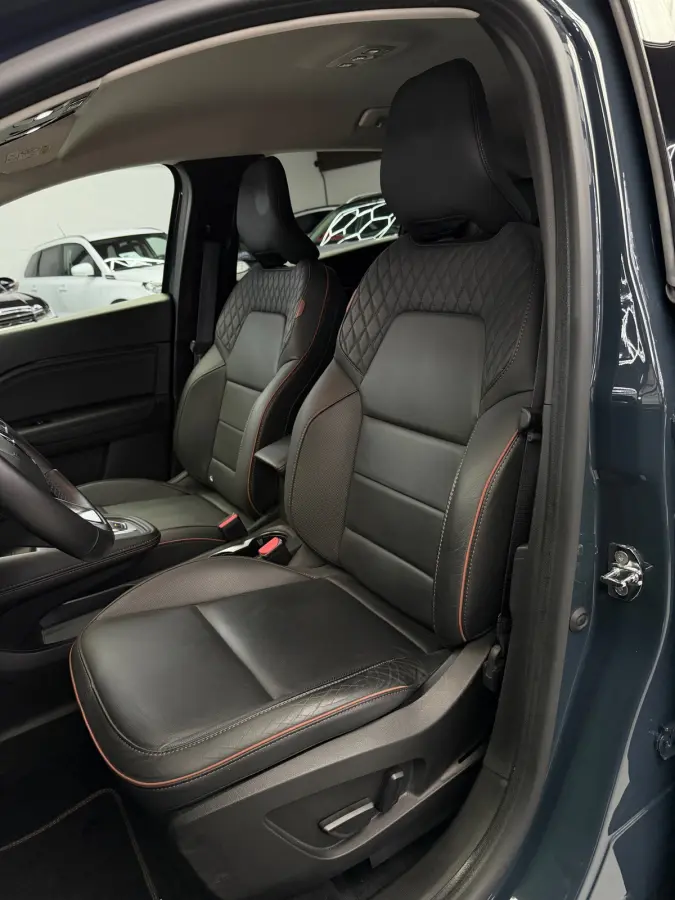 1.6 E-Tech Plug-in Hybrid 160 Initiale Paris Camera