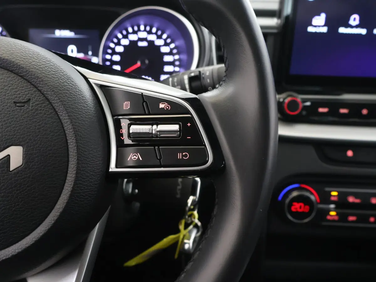 1.0 T-GDi DynamicLine | Navigatie | Parkeercamera | Climate Control | Cruise Control |
