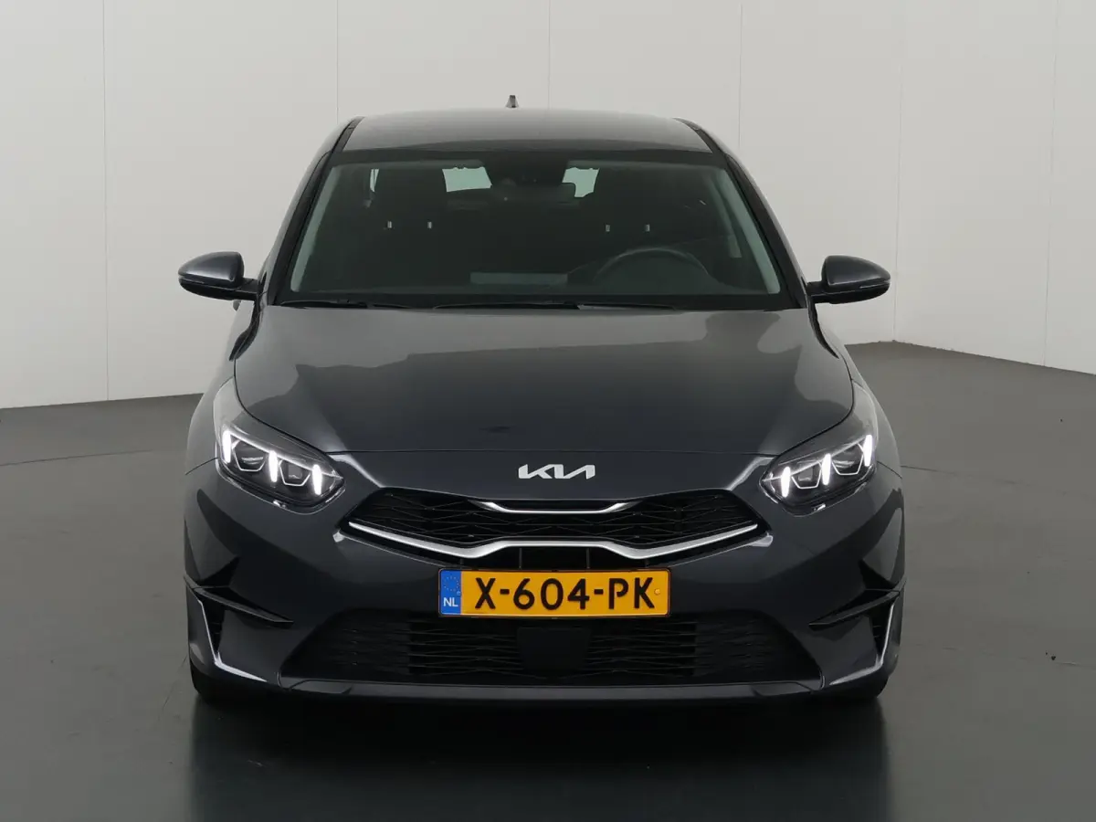 1.0 T-GDi DynamicLine | Navigatie | Parkeercamera | Climate Control | Cruise Control |