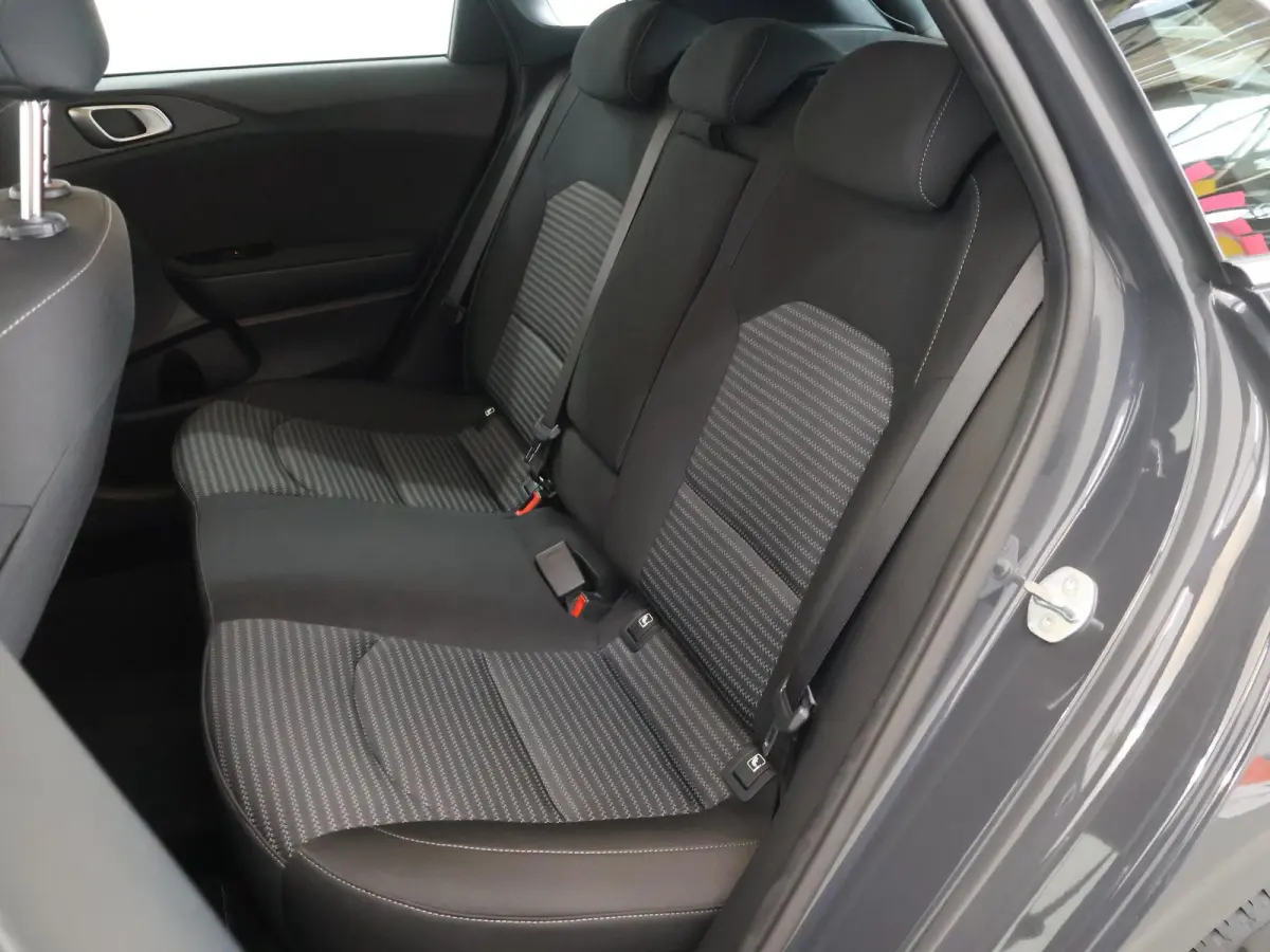 1.0 T-GDi DynamicLine | Navigatie | Parkeercamera | Climate Control | Cruise Control |