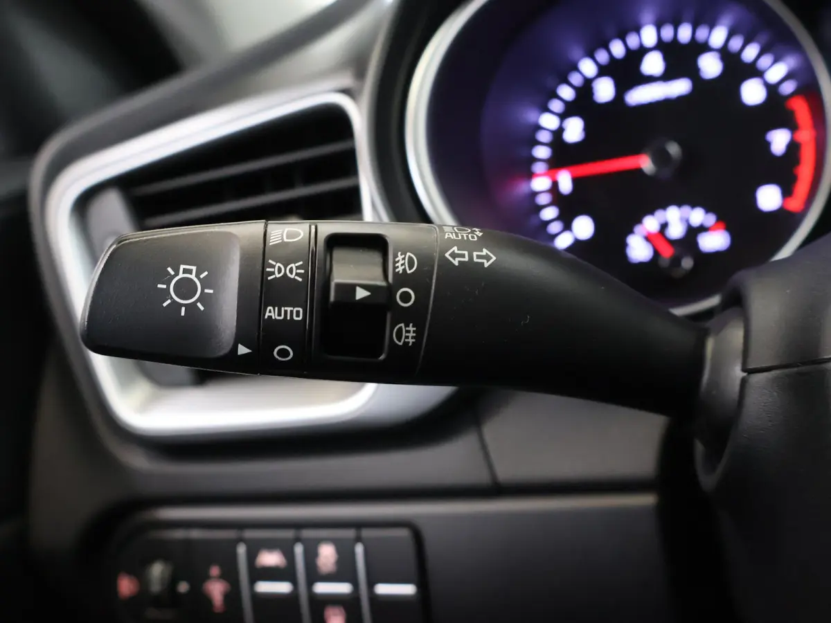 1.0 T-GDi DynamicLine | Navigatie | Parkeercamera | Climate Control | Cruise Control |