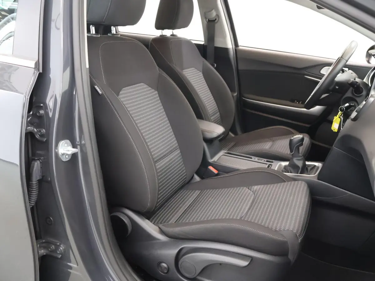 1.0 T-GDi DynamicLine | Navigatie | Parkeercamera | Climate Control | Cruise Control |