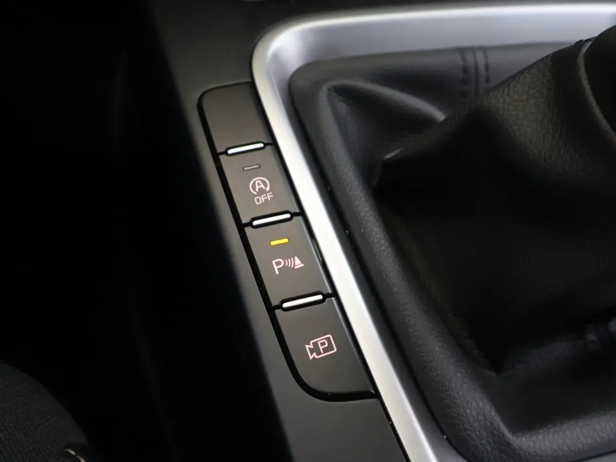 1.0 T-GDi DynamicLine | Navigatie | Parkeercamera | Climate Control | Cruise Control |