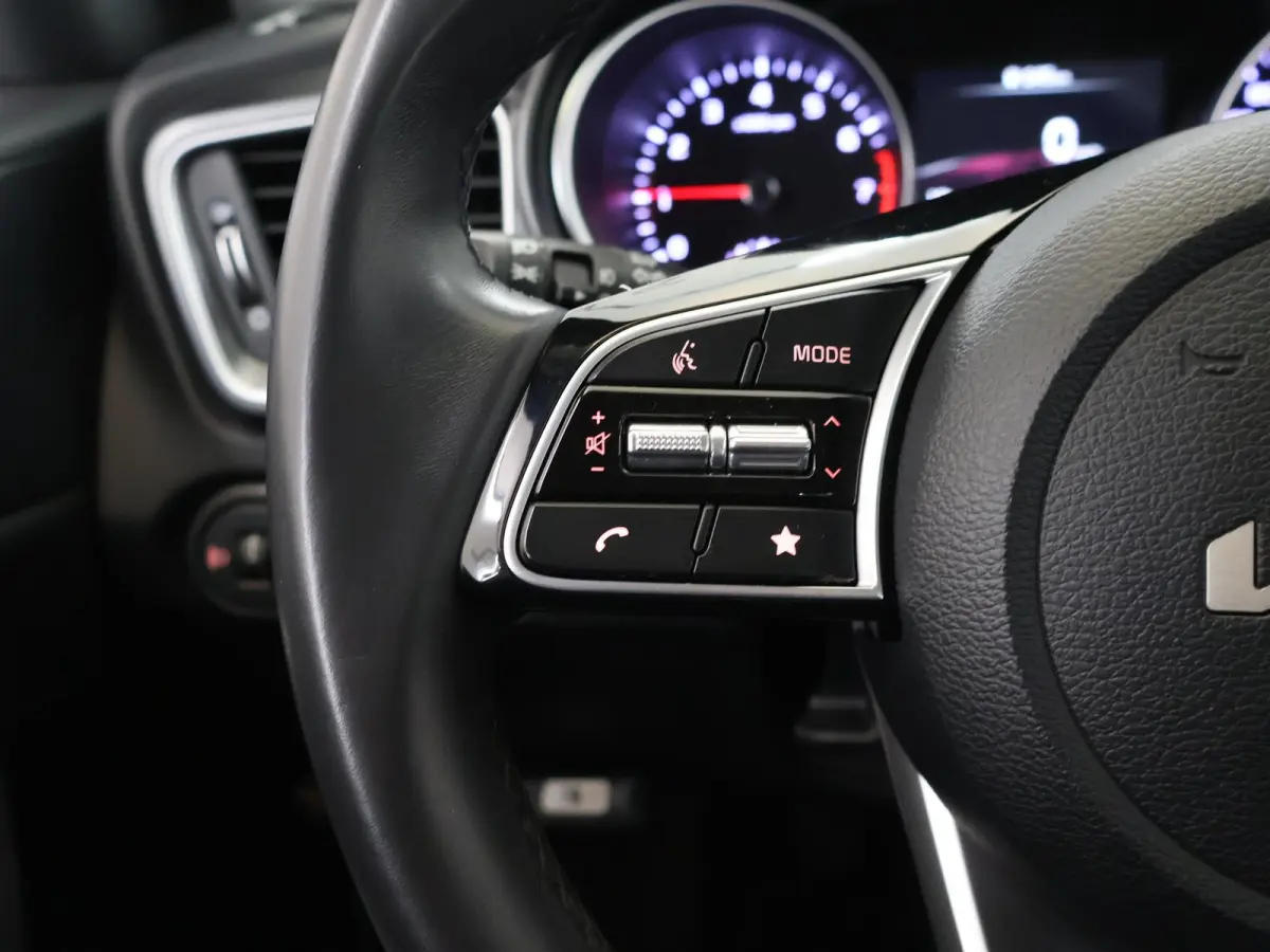 1.0 T-GDi DynamicLine | Navigatie | Parkeercamera | Climate Control | Cruise Control |