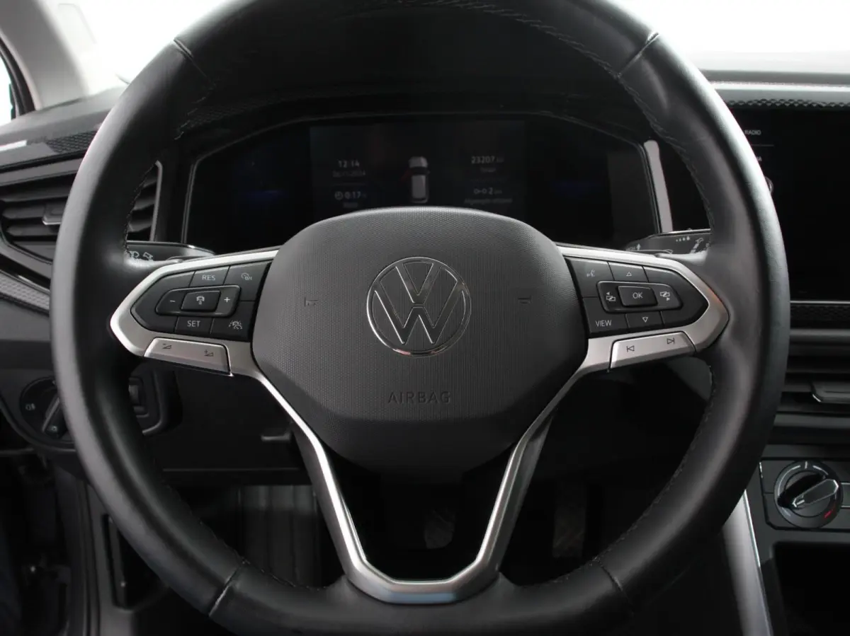 1.0 TSI DSG Style Navigatie Climate Control Cruise control adaptive Parkeer sensoren Led Dab Lichtmetalen Velgen Digitale Cockpit