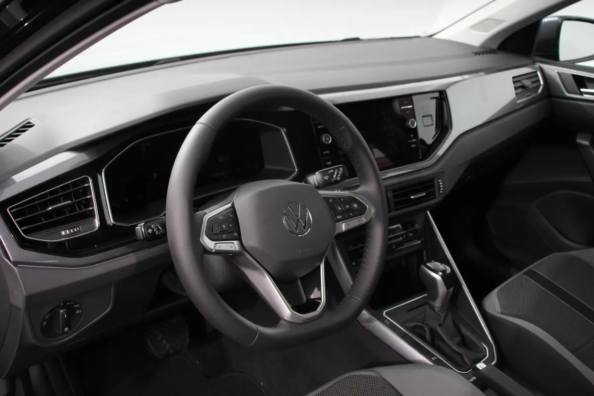 1.0 TSI DSG Style Navigatie Climate Control Cruise control adaptive Parkeer sensoren Led Dab Lichtmetalen Velgen Digitale Cockpit