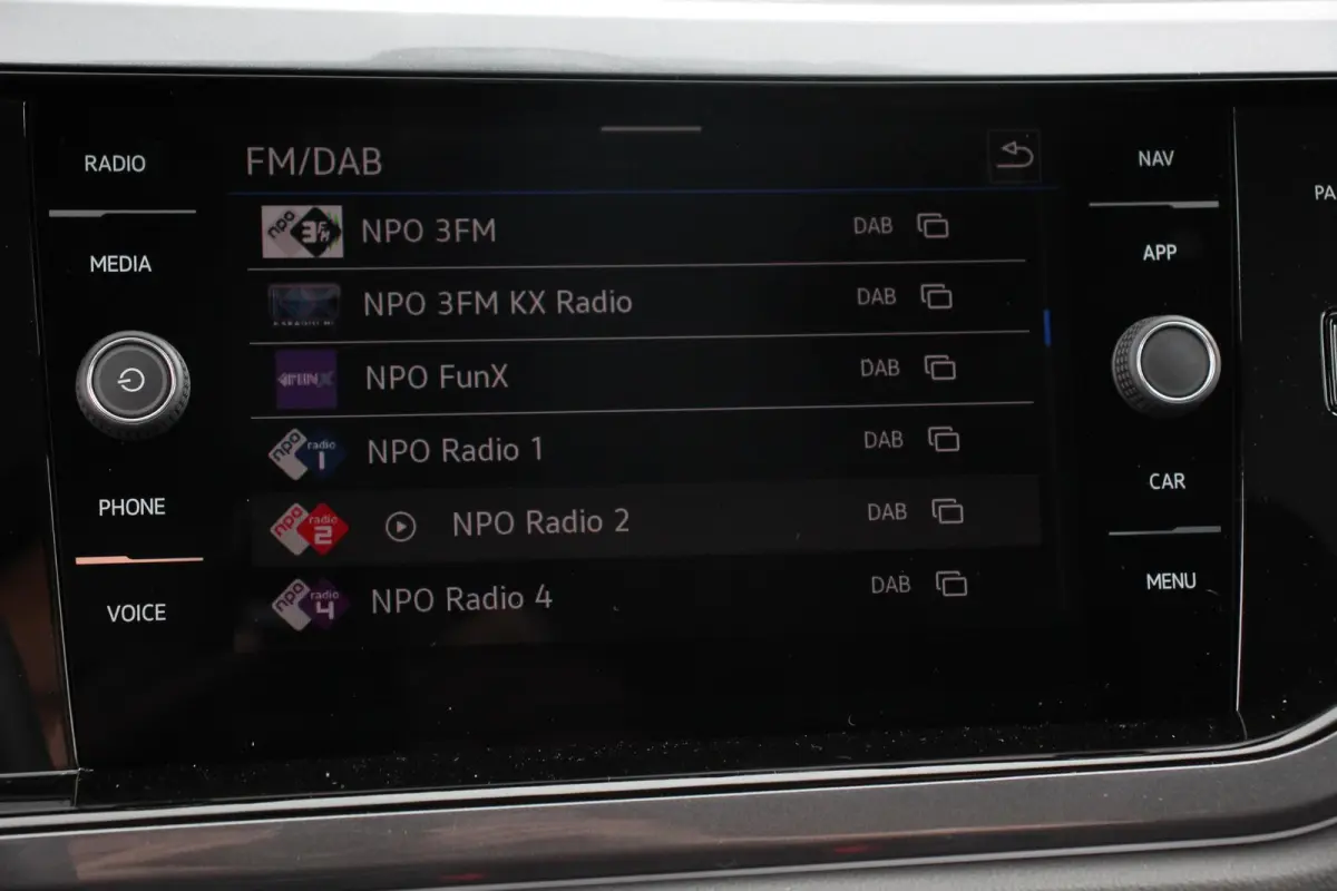 1.0 TSI DSG Style Navigatie Climate Control Cruise control adaptive Parkeer sensoren Led Dab Lichtmetalen Velgen Digitale Cockpit