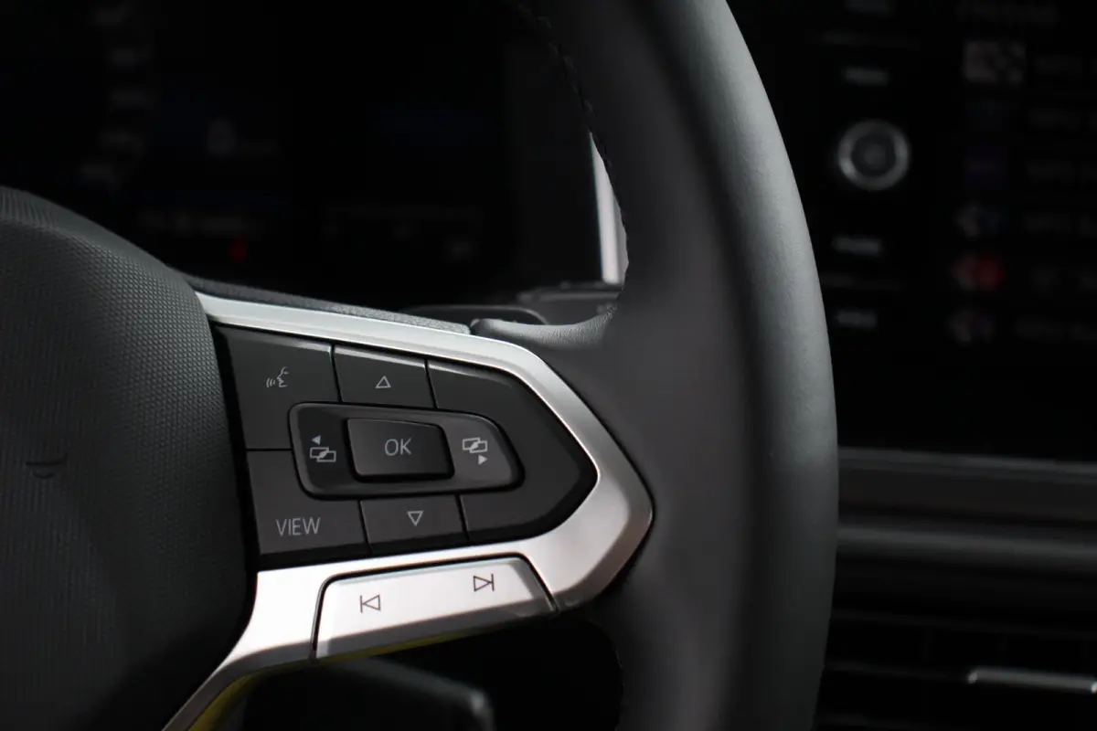 1.0 TSI DSG Style Navigatie Climate Control Cruise control adaptive Parkeer sensoren Led Dab Lichtmetalen Velgen Digitale Cockpit