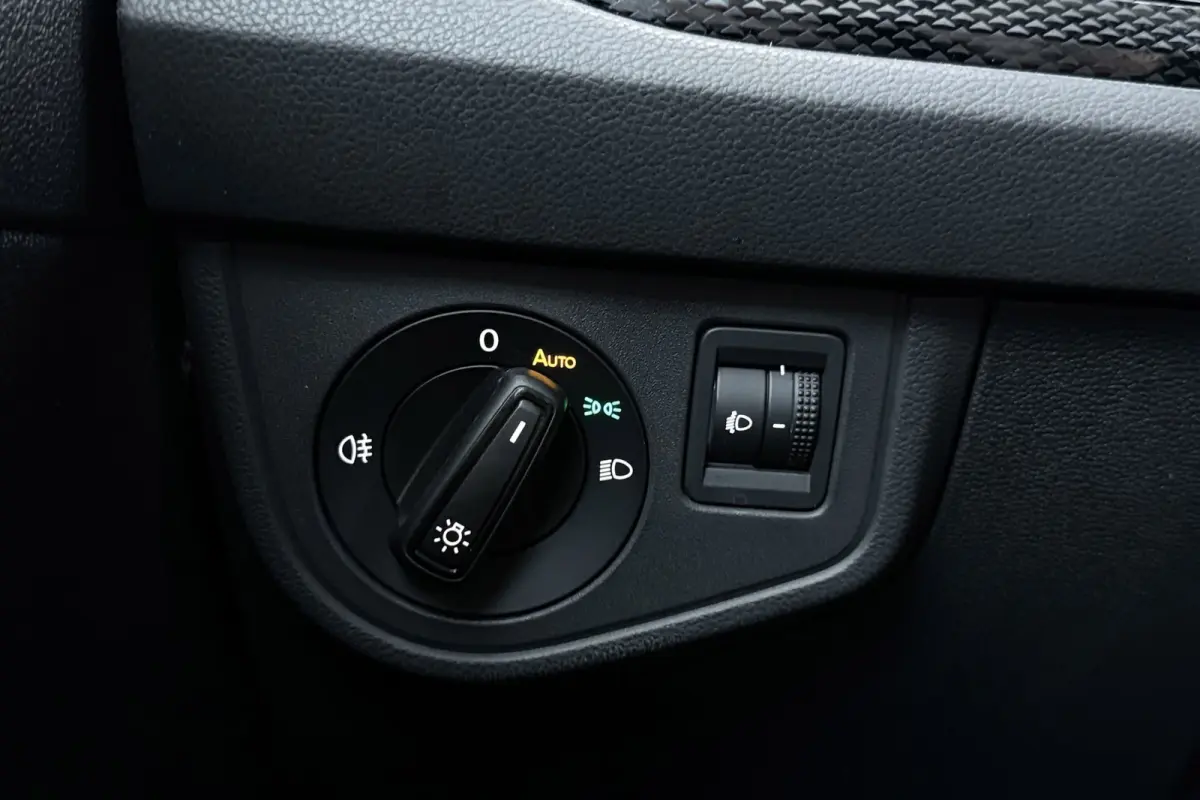 1.0 TSI Life | Org NL | Digital Cockpit | CarPlay | Navigatie | Camera | Climate Control |
