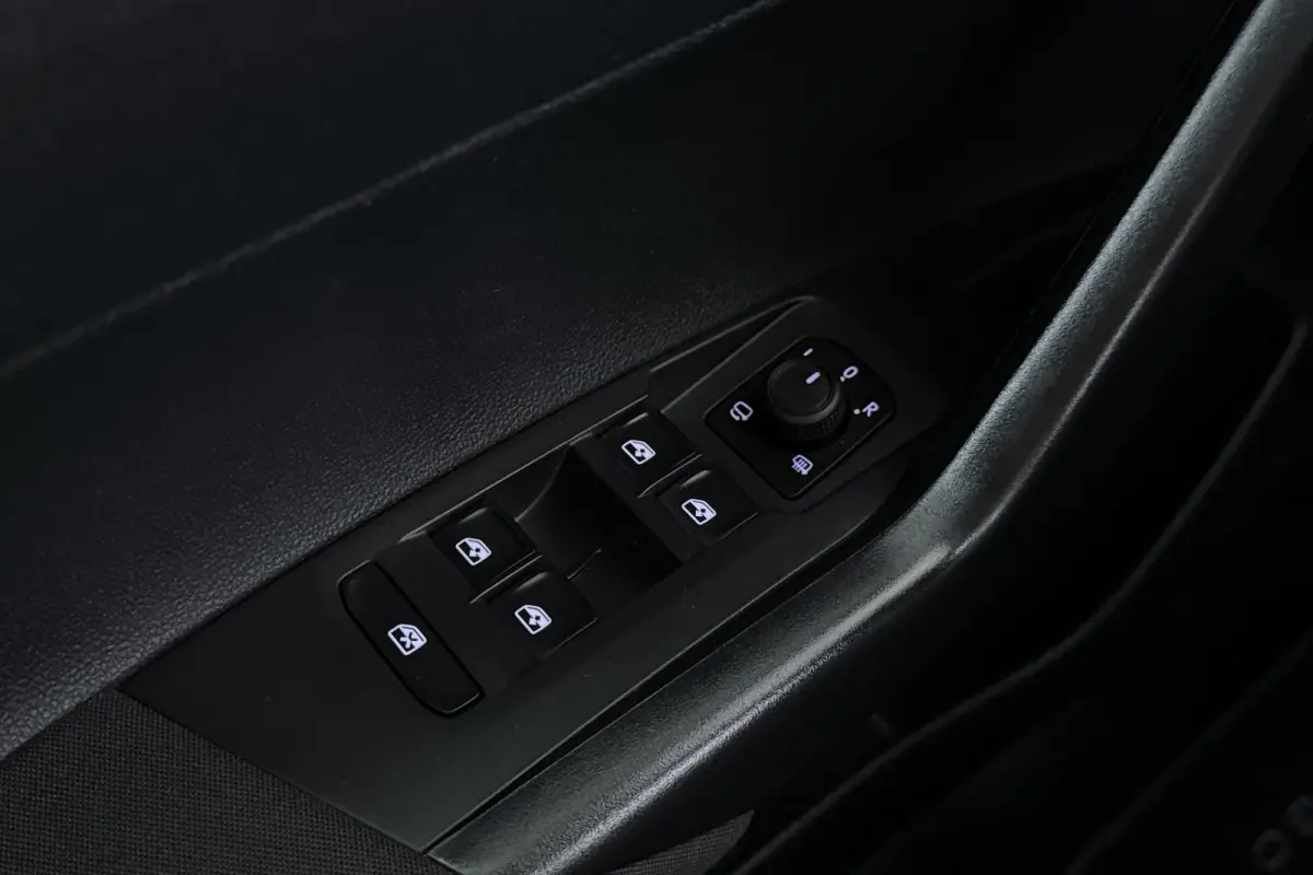 1.0 TSI Life | Org NL | Digital Cockpit | CarPlay | Navigatie | Camera | Climate Control |