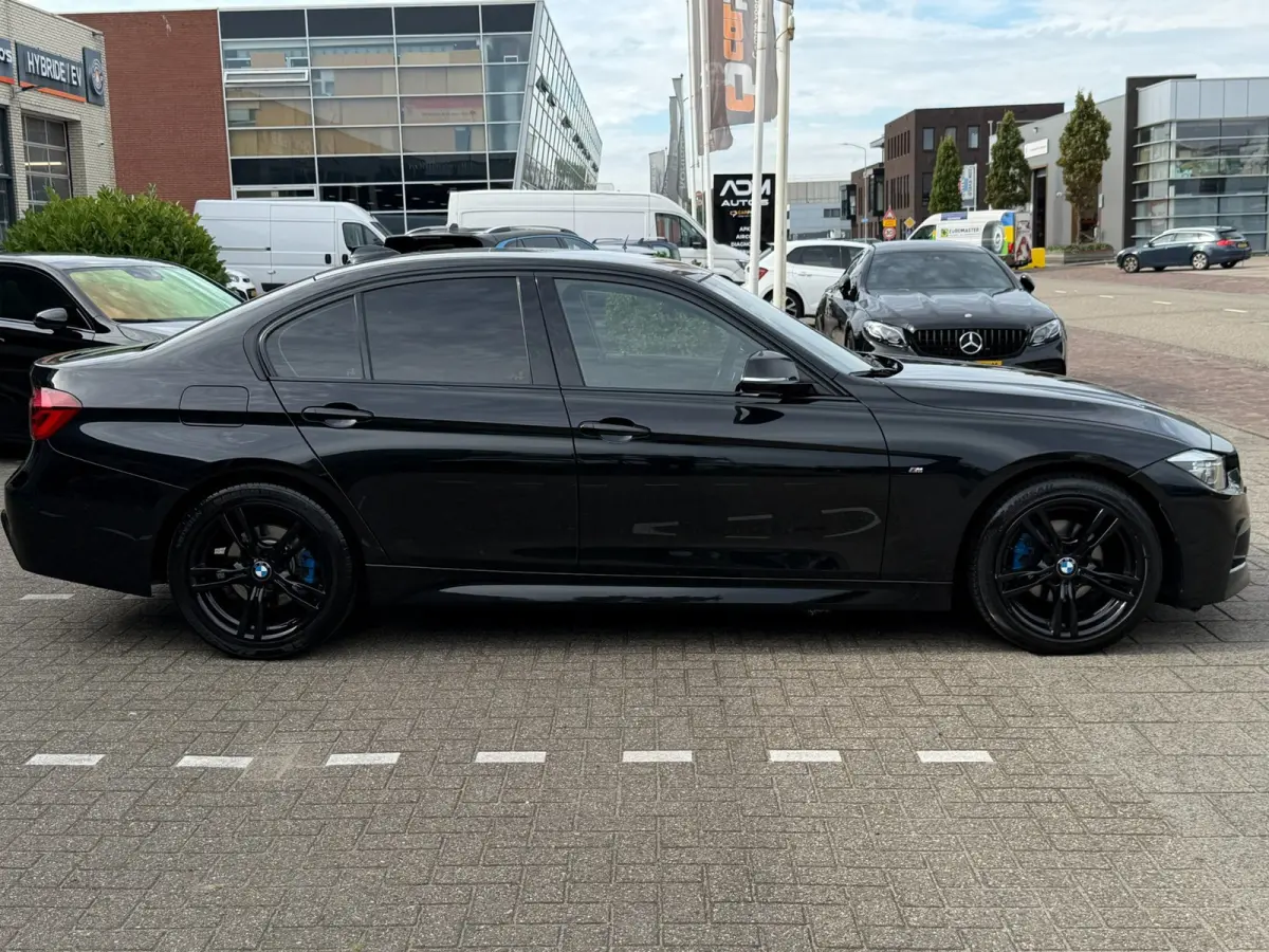 318i Edition M Sport Shadow High Executive