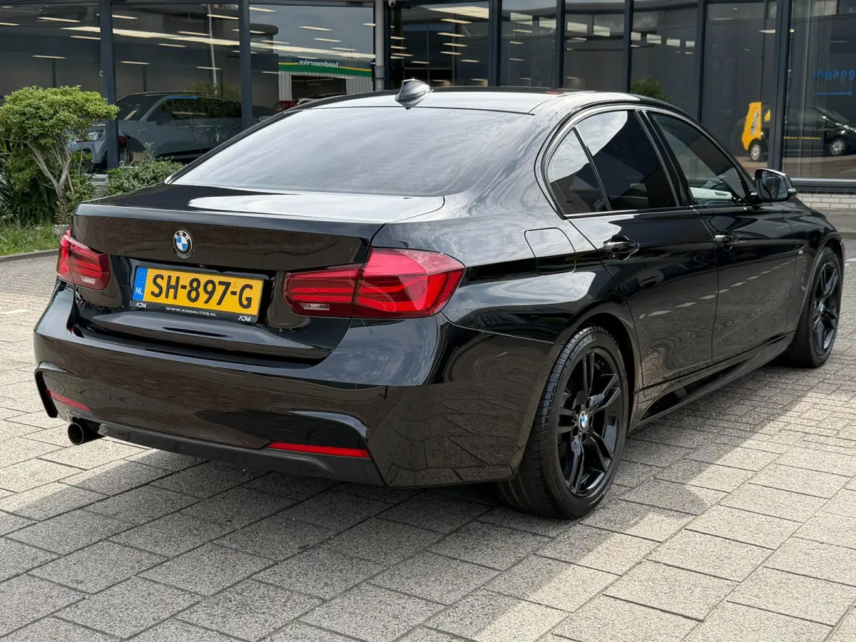 318i Edition M Sport Shadow High Executive