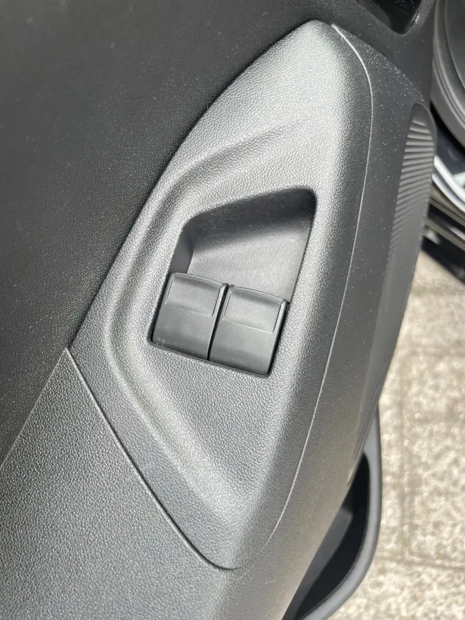 1.0 VVT-i x-cite | groot scherm | NL-auto | eerste eigenaar.
