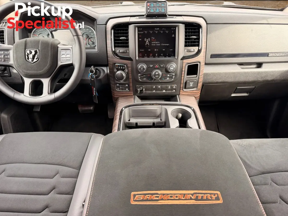 1500 5.7 V8 4x4 Crew Cab 6'4 , BACKCOUNTRY , NIEUWSTAAT , OFF ROAD PAKKET , DAKTENT , LUIFEL , UNIEK
