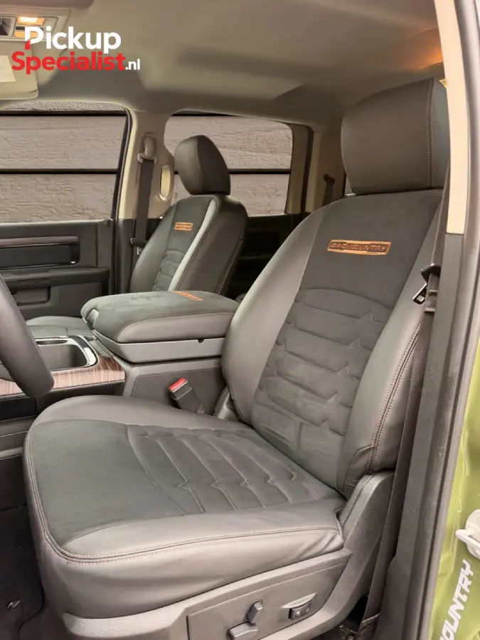 1500 5.7 V8 4x4 Crew Cab 6'4 , BACKCOUNTRY , NIEUWSTAAT , OFF ROAD PAKKET , DAKTENT , LUIFEL , UNIEK